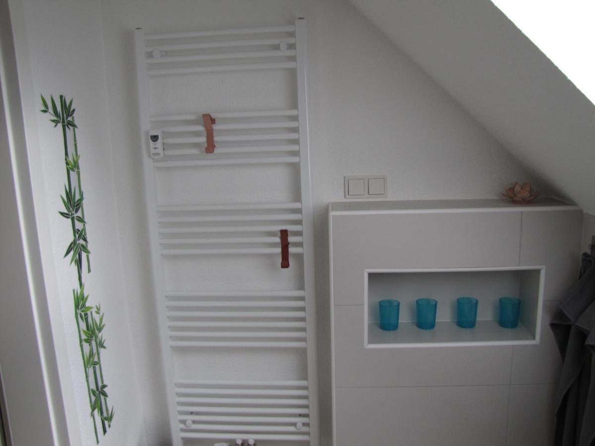 Moeblierte Dachgeschosswohnung In Ruhiger Lage Zu Vermieten Wetzlar Zewnętrze zdjęcie